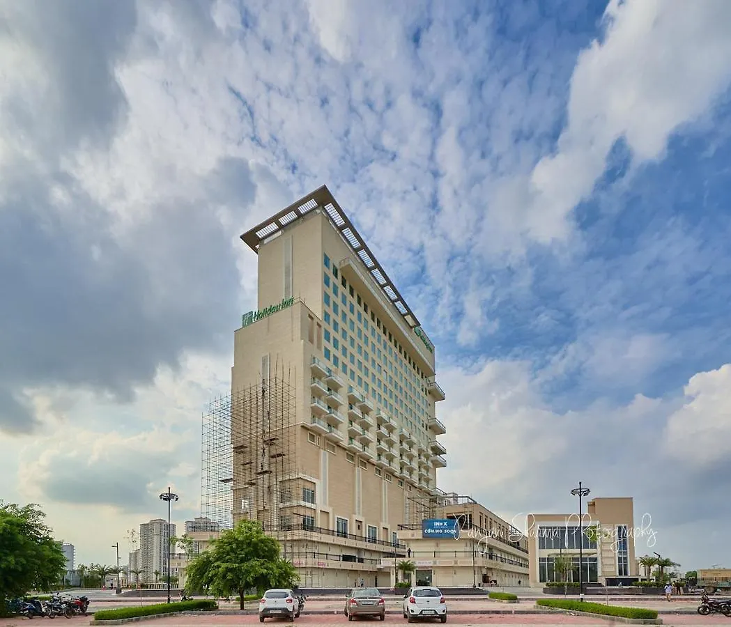 Holiday Inn Gurugram Sector 90 By Ihg Gurgaon 5*,