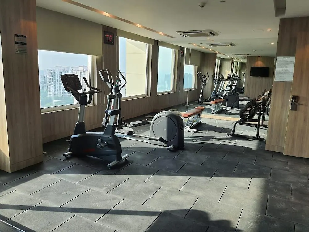 Holiday Inn Gurugram Sector 90 By Ihg Gurgaon 5*,