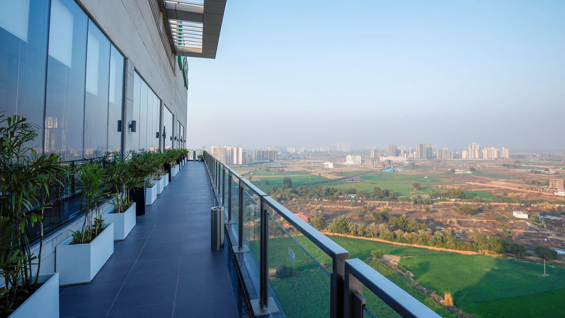 Hotel Holiday Inn Gurugram Sector 90 By Ihg Gurgaon
