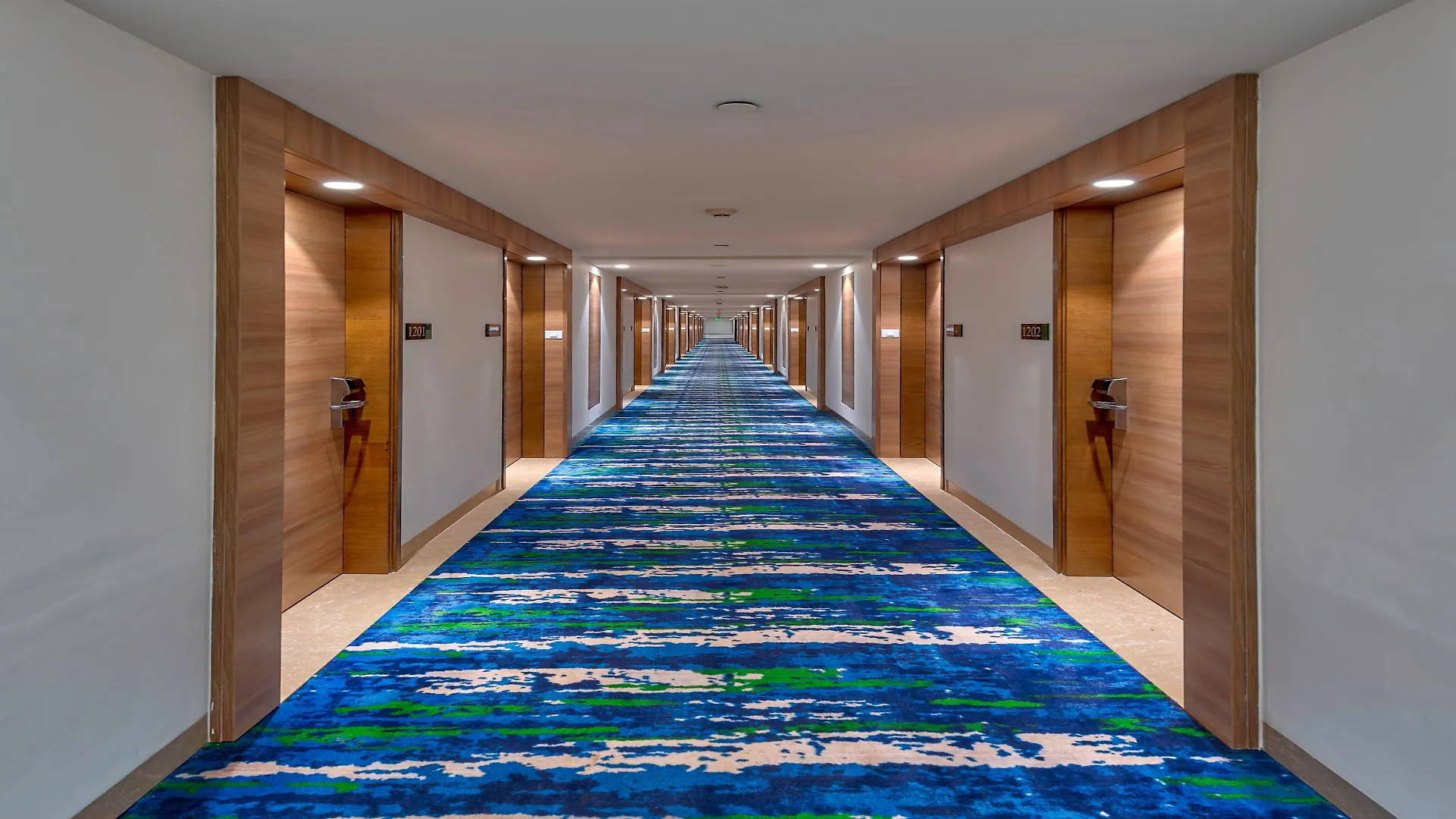 Holiday Inn Gurugram Sector 90 By Ihg Gurgaon Indie